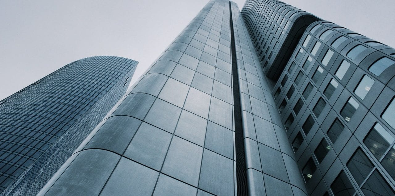 Bacon Hobbes Refacturation Primes d'Assurance Intragroupe Tva