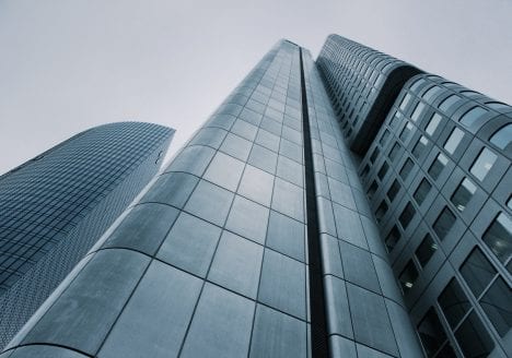 Bacon Hobbes Refacturation Primes d'Assurance Intragroupe Tva